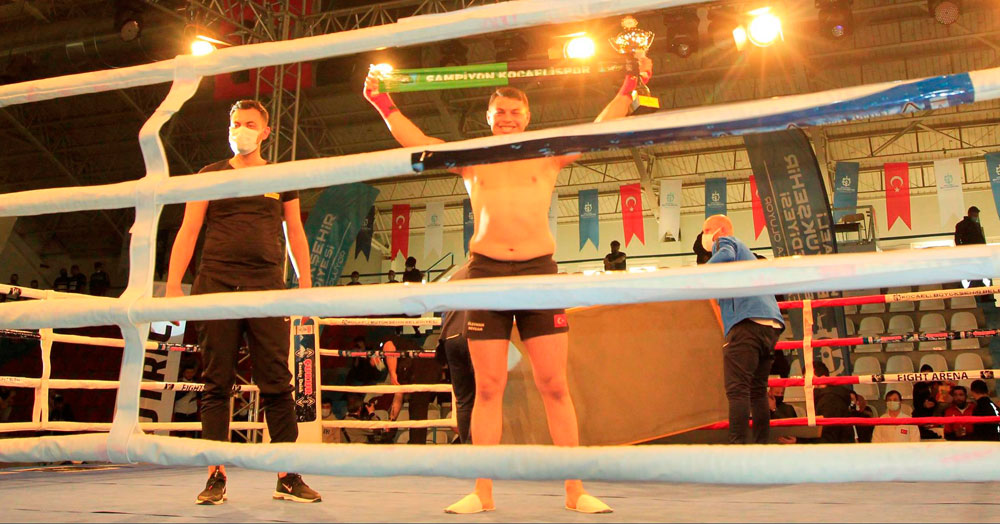 Önce Süleyman’a MEYDAN okudu, sonra midesi bozuldu!