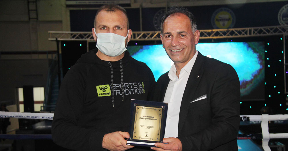 Yaşar Doğan, Vedat Akbulut’u yalnız bırakmadı