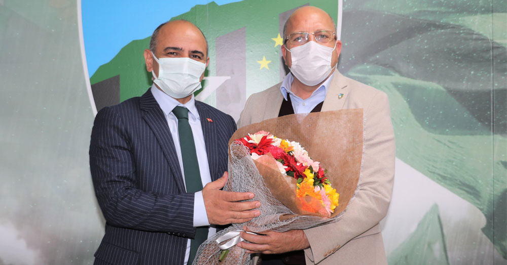 Körfezli Söğüt’ten Körfezli başkana hayırlı olsun ziyareti