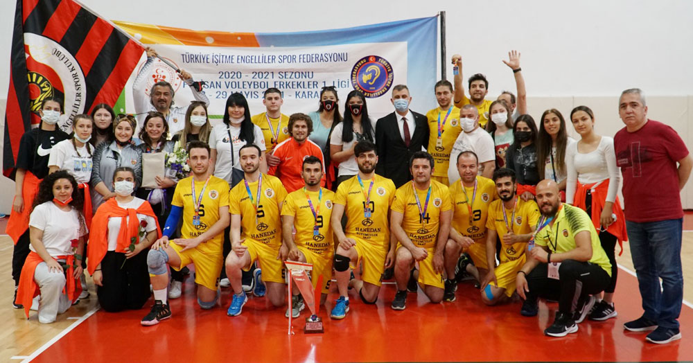 Karabük’ten Gölcüklü voleybolcular geçti