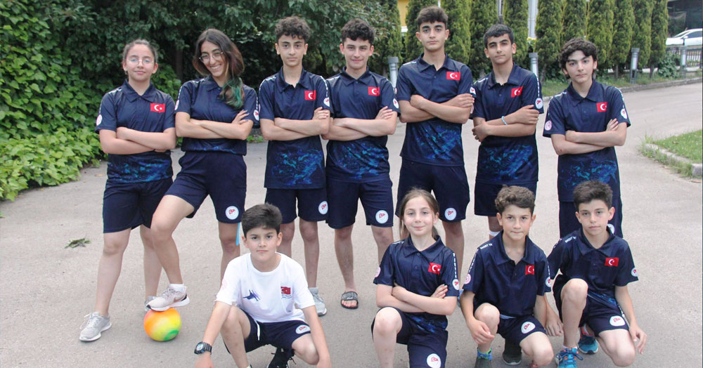 Bu kez voleybolda varlar!