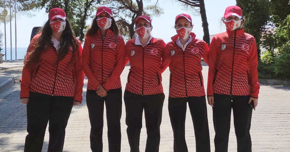 Milli kriketçilerimiz deneyim kazanıyor