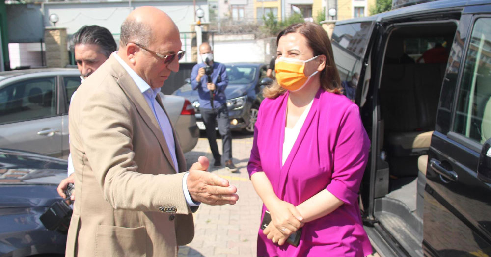 Kocaelispor şarkısı konusunu yine konuştular