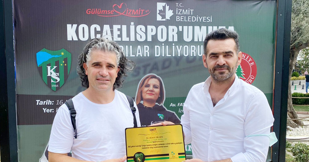 Bülent Kaan Bilgen’e şampiyonluk plaketini Ozan Özgenç verdi!