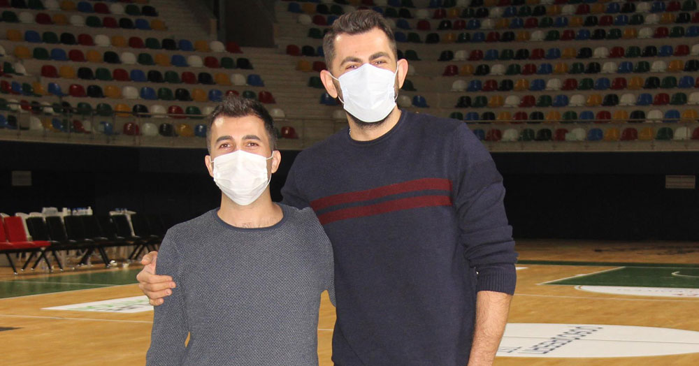 Yıldız voleybolcu Muhammed Ertuğrul'un vefası