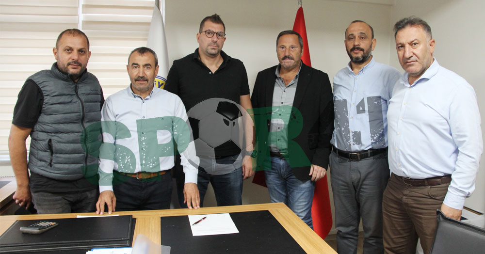 Belediye Derince’de Murat Parlak imzaladı