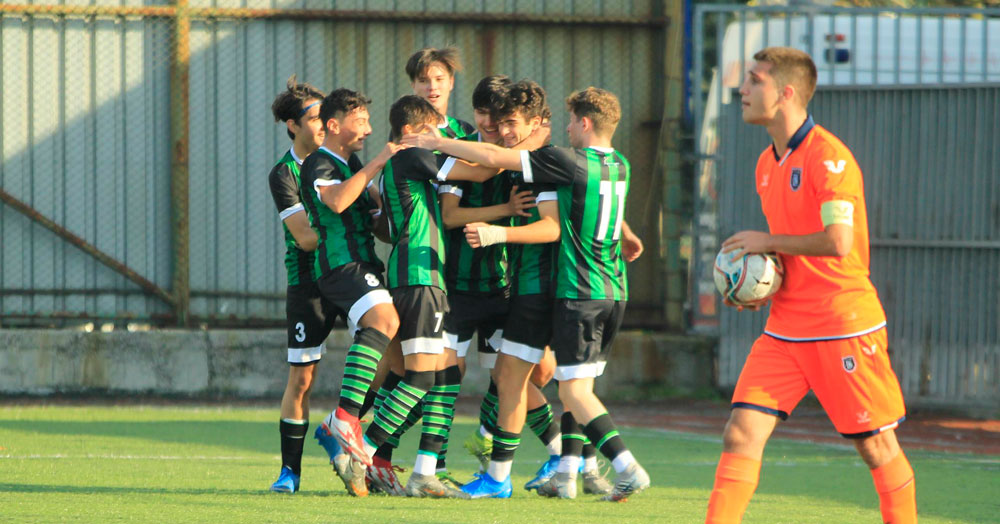 Kocaelispor Elit U-17 zımba gibi! 