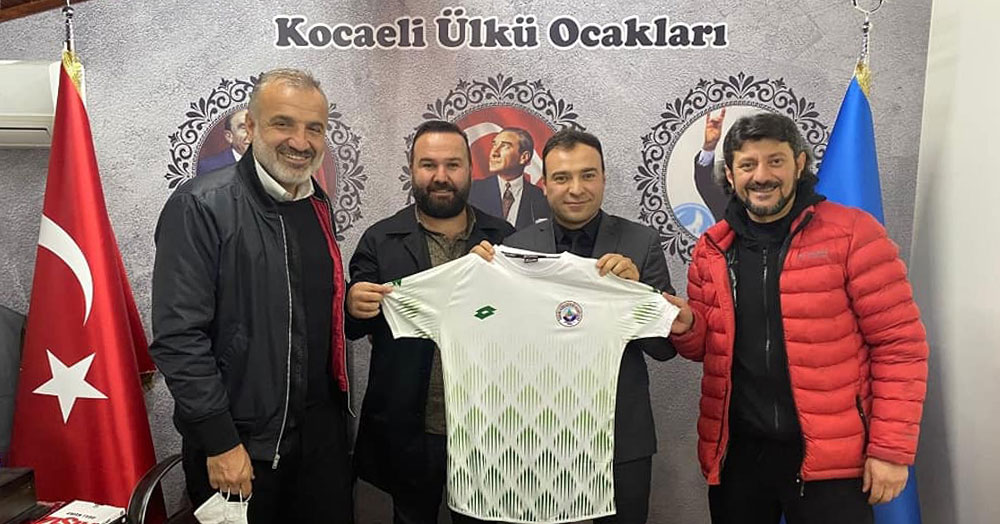 Kandıra GB’den eski futbolcusu, Başkan Özdemir’e ziyaret