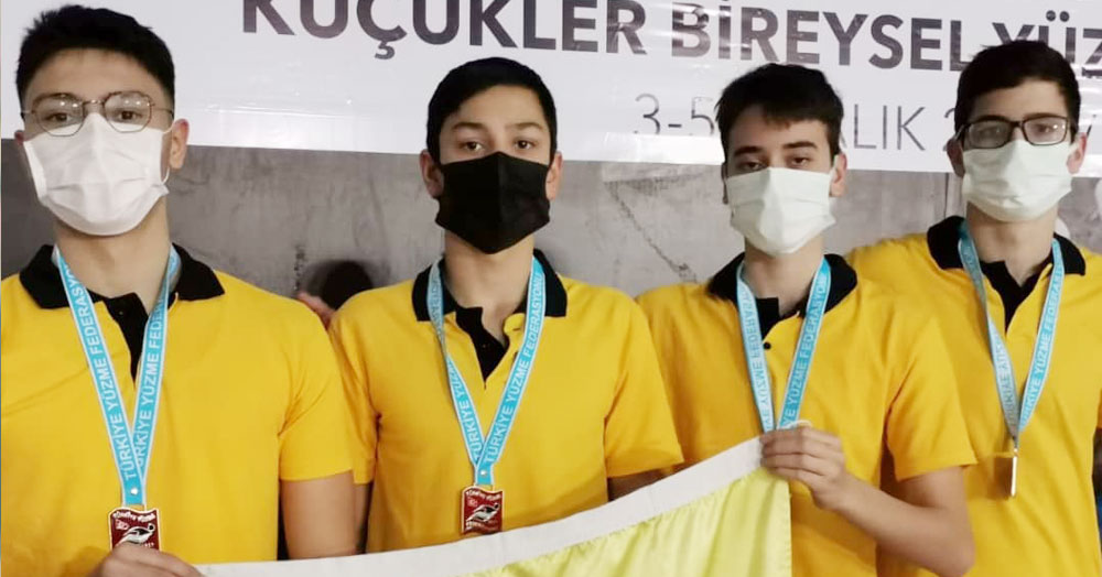 Yıldızlar Yüzme Kulübü’ne helal olsun!