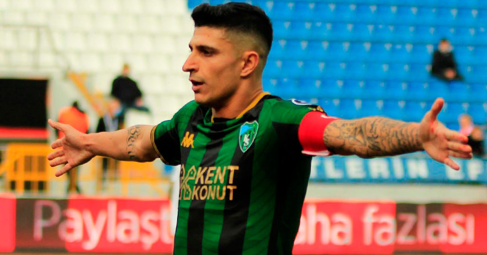 Benhur Keser: Bu camiaya layık olmaya çalışıyorum