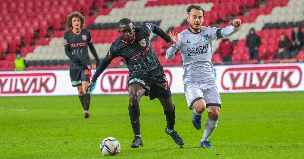 Samsunspor 22, (3'ü gol) Kocaelispor 8 pozisyon üretti 