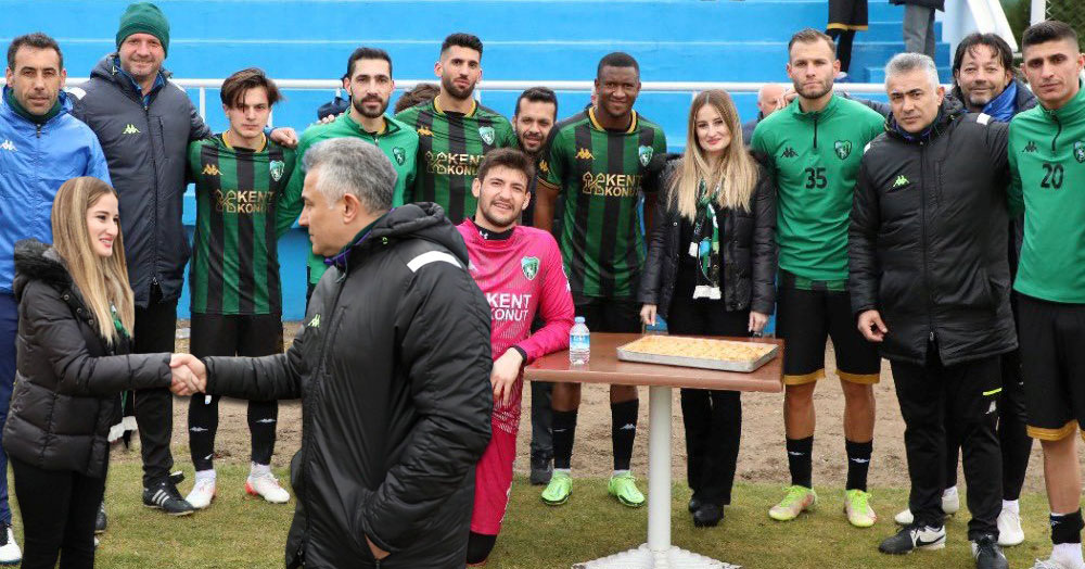 Derya Aybüke’den Kocaelispor’a tatlı ziyaret