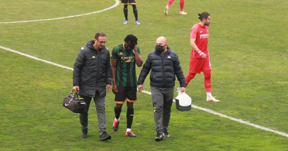 Kalırsa, Omolo Balıkesir maçında sahada