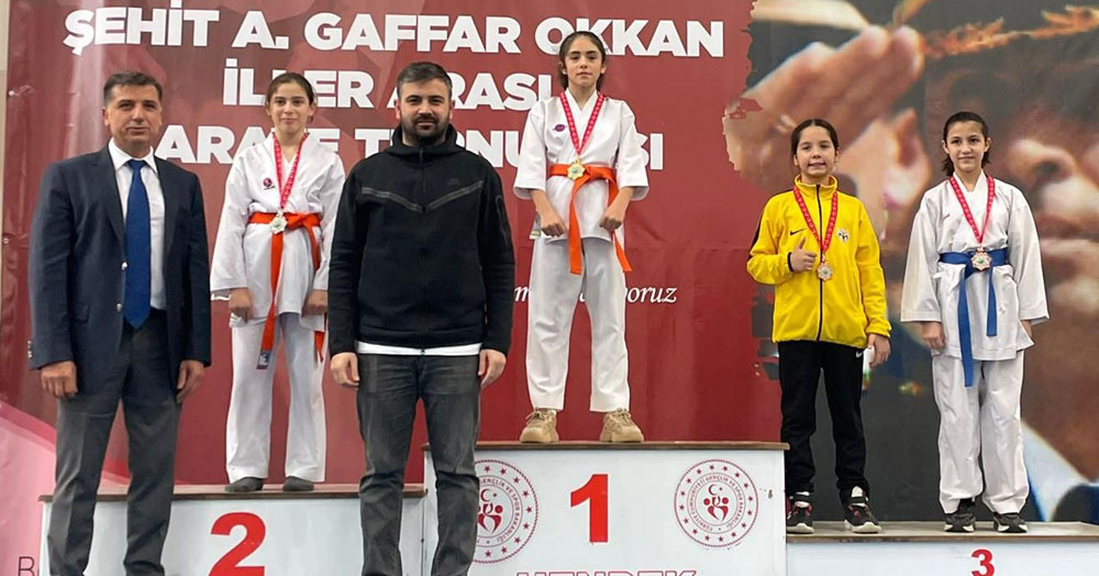 Kartepeli karateciler bildiğiniz gibi!