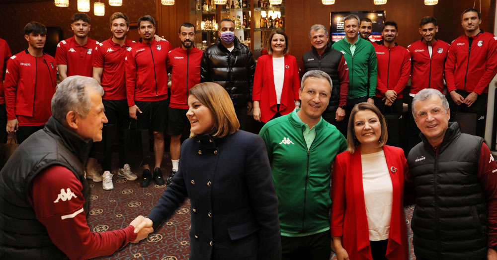 Başkan Hürriyet’ten Vanspor’a ve bizim hocalara ziyaret