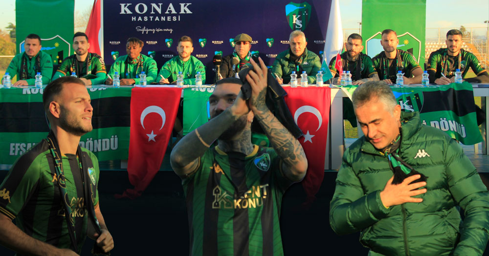 Kocaelispor’da coşkulu imza töreni!