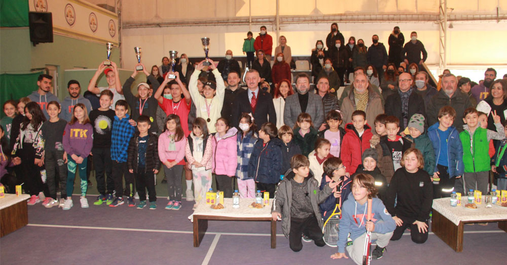 Teniste çok büyük başarı! Şampiyonlar bizden çıktı!