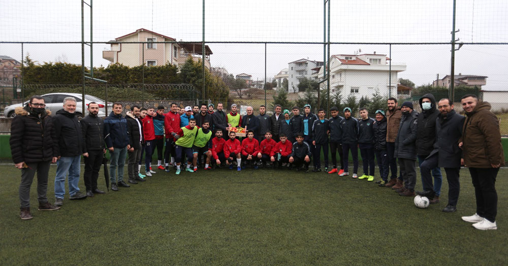 Zeki Aygün Çınarlıspor’u ziyaret etti