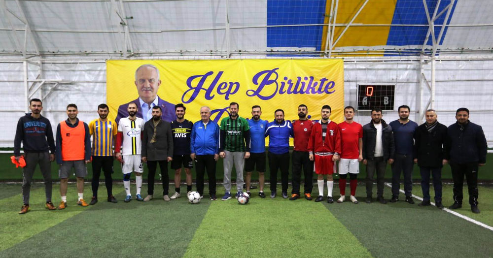 Derince’de neşeli maç