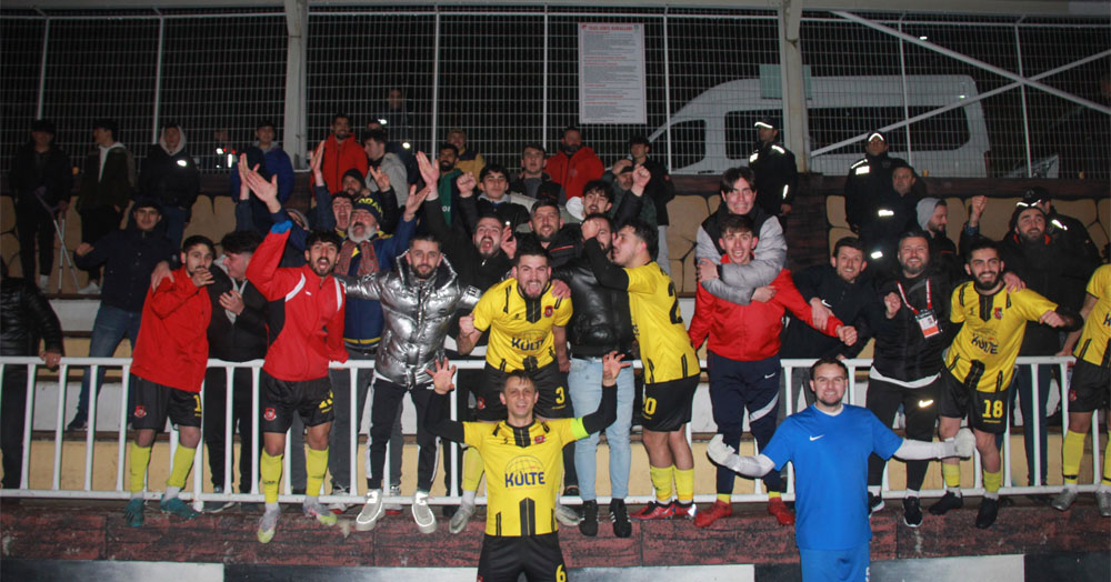 Müthiş maç sonunda Süper Amatör Lig’e Çayırova Menderes yükseldi! “1-3”