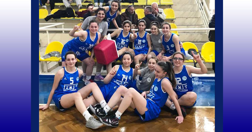 İzmit’in kızları Tekirdağ’da final heyecanı yaşattı