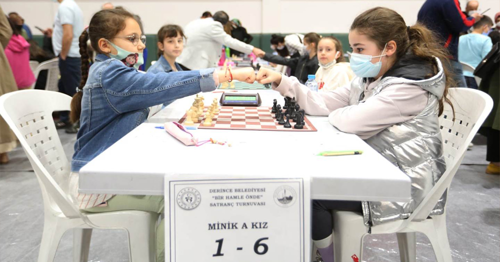 Derince’deki satranç büyüsü sona erdi