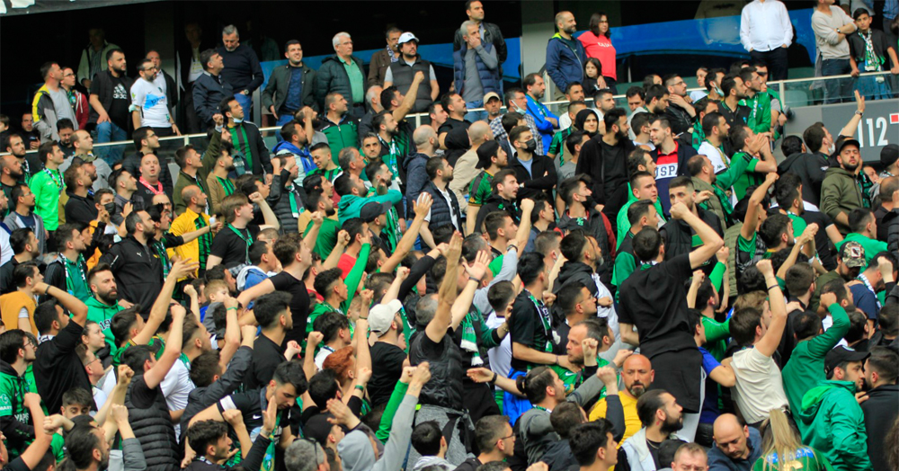 Camia tek ses oldu! Manisa maçında kapılar açılsın!