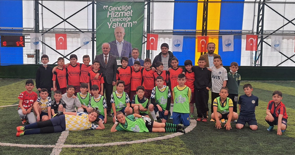 23 Nisan Derince’de sporla kutlandı