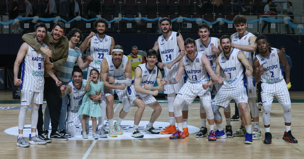 Kağıtspor’dan Play-Off yolunda dev galibiyet! “70-65”