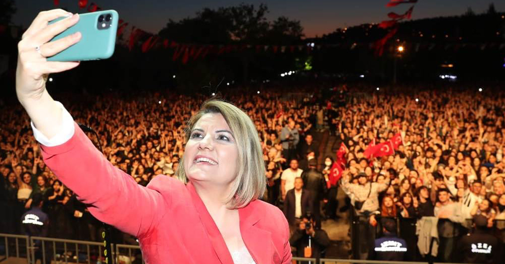 Hürriyet: “O’nun ışığı ve ilkeleriyle emanetine sahip çıkacaksınız”