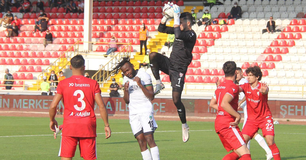 Bu sezonun fiyaskolarından Omolo dosyası da kapandı… İşte anlaşma detayları