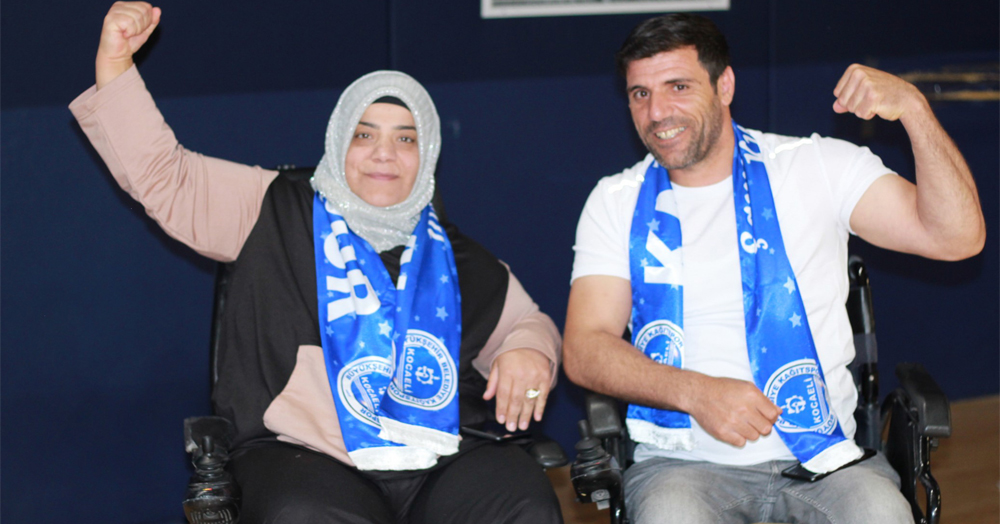 Demir bilekler Romanya’dan altın madalya ile döndü