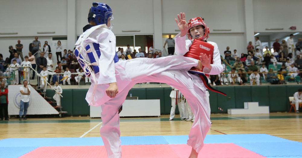 Derince’deki tekvando şöleni sona erdi