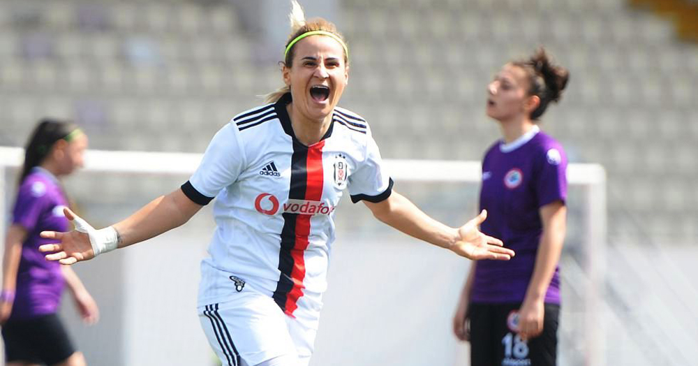 Alaettin Kurt Stadı Gebze’de örnek oldu