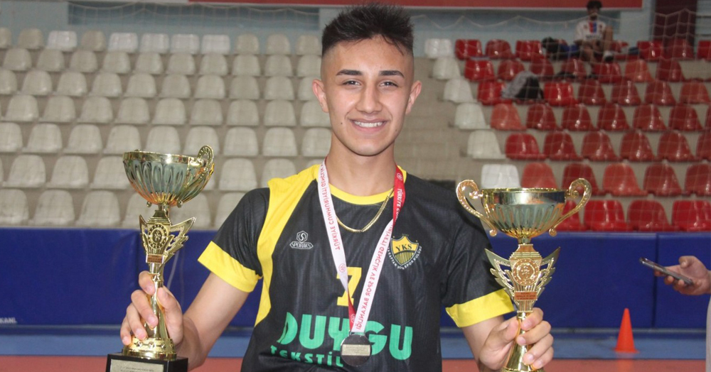 Genç voleybolcular gelecekten umutlu