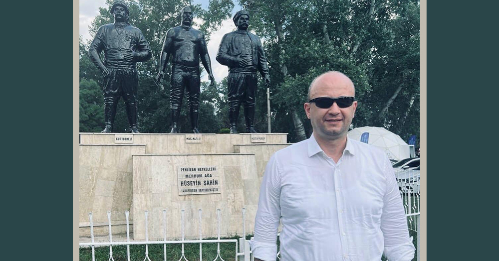 İbrahim Bıyıklı pehlivanları kutladı