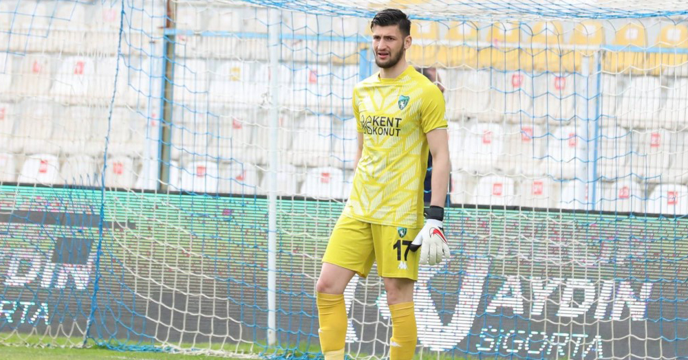 Kaleci İsmet’e Süper Lig’den kanca!
