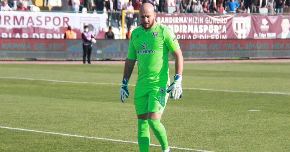 Gökhan Değirmenci imzaya kaldı... 