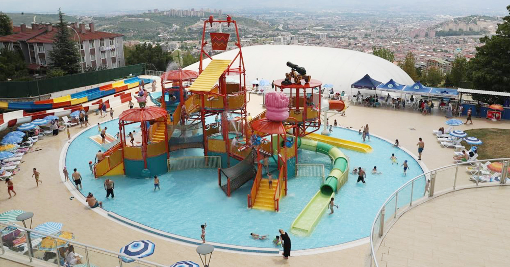 İzmit Belediyesi Aquaparkı’na İLGİ ÇOK YOĞUN! 