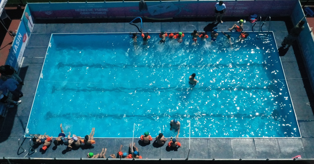 Yukarı Herekeli çocuklar bol bol serinliyor