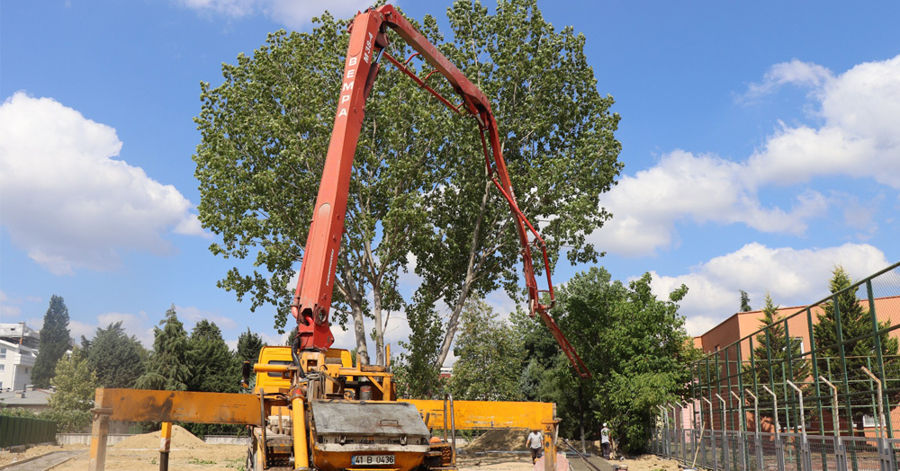 Otizm Spor ve Yaşam Evi’nde dış mekan çalışmaları tüm hızıyla sürüyor