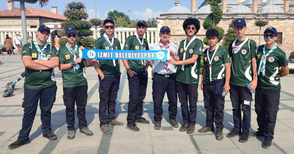 İzmit Belediyespor'un izcileri dostluk kampında