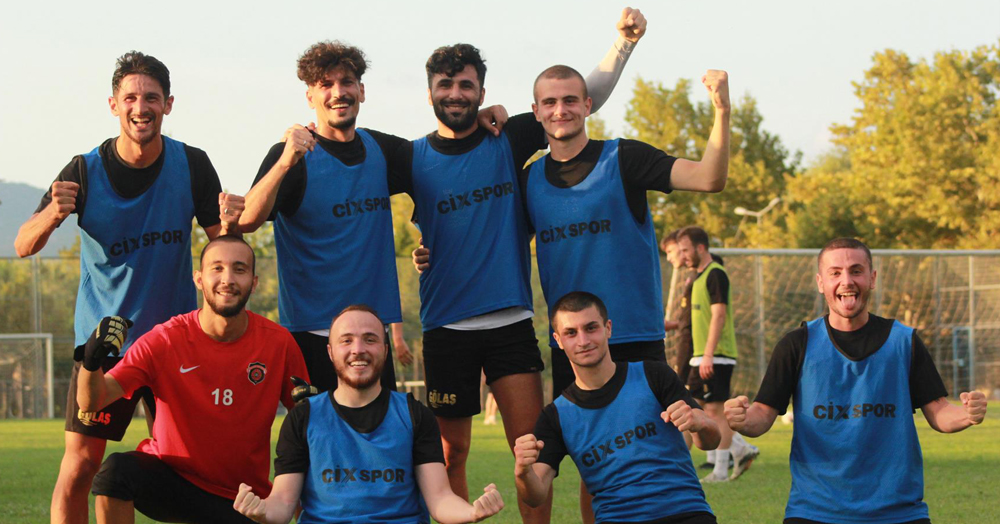 Gölcükspor gaz kesmiyor!