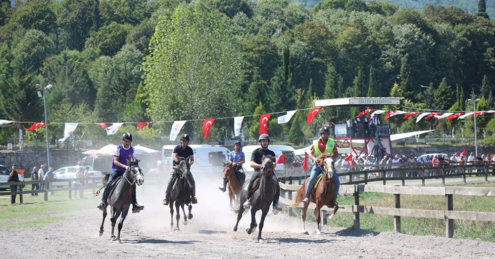 İhsaniye Rahvan Koşusu’nda heyecan tavan yaptı