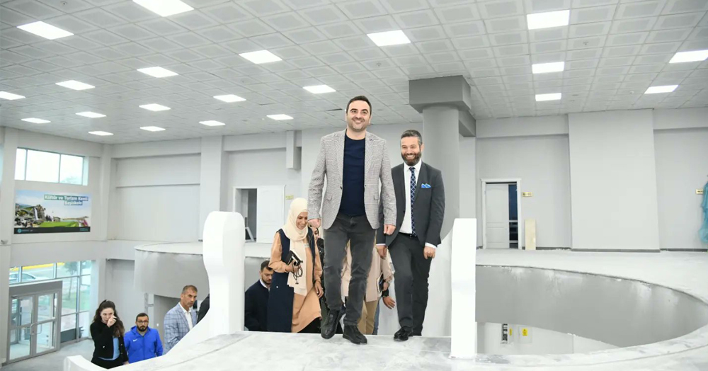 Başiskele Gençlik Merkezi’nde çalışmalar son sürat devam ediyor