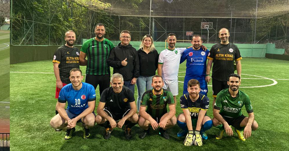 Konak Hastanesi çalışanları halı sahada şov yaptı!