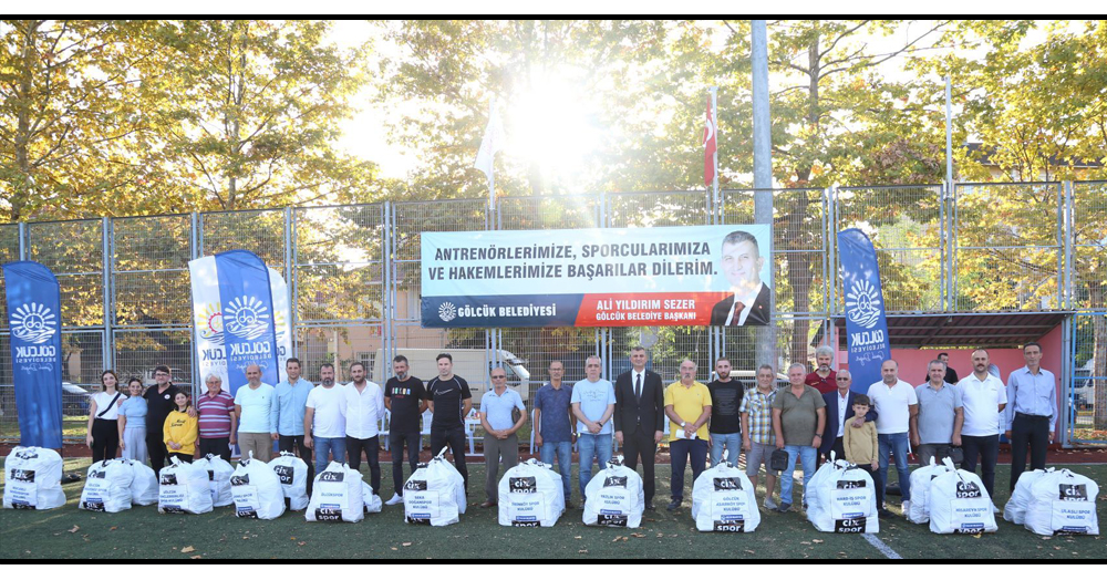 Gölcüklü kulüplere malzeme yağdı