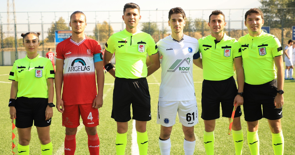 Hadi 1 olur da... Ofsayttan 2 gol nedir! Hakemler Yuvacıkspor'u doğradı! 