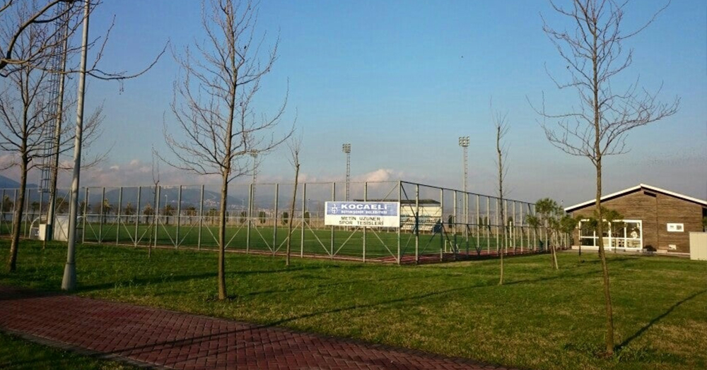 Gölcük Metin Uzuner Spor Tesisi  yenilenecek