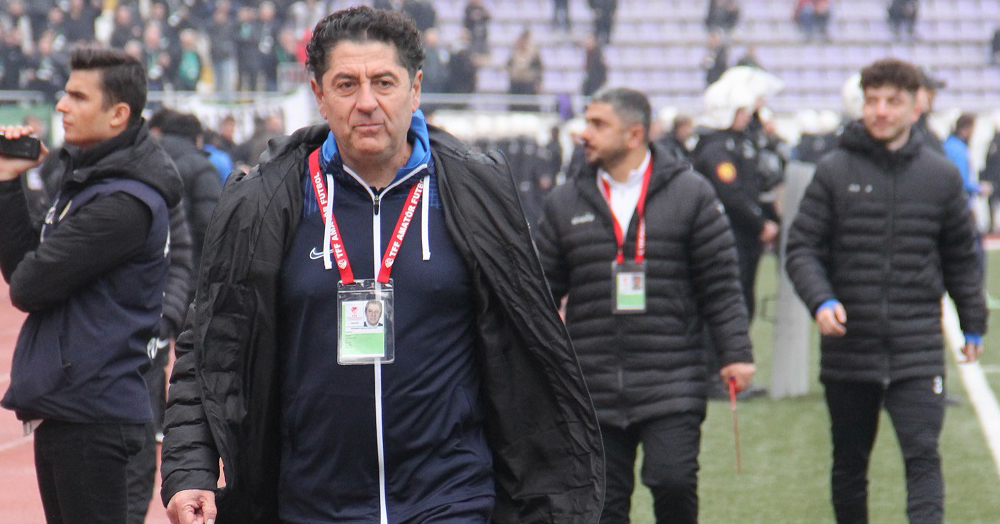 Ümit Metin Yıldız: Mahcubiyet hissediyorum